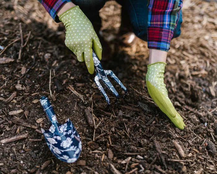 Mulch & Bed Care by Maye Enterprise Lawn Care